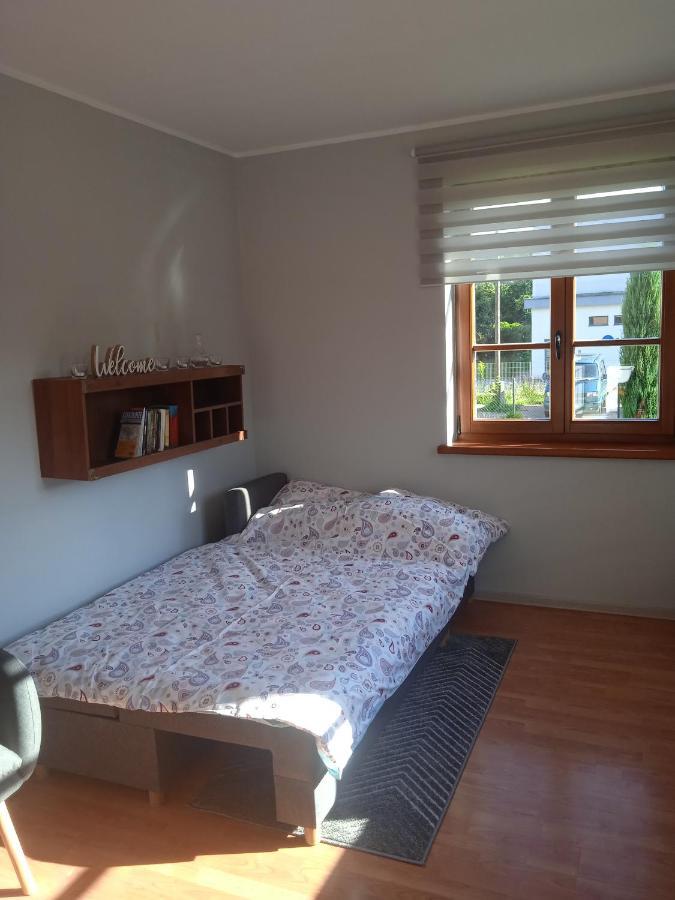 Sloneczny Apartament W Centrum Pieknych Karkonoszy เยเลเนียกูรา ภายนอก รูปภาพ